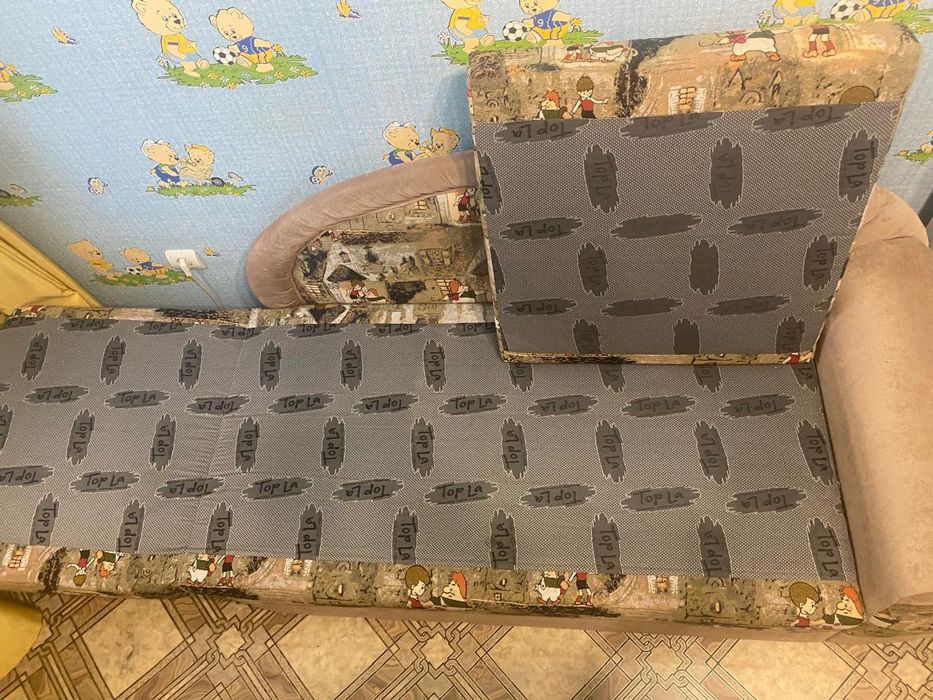 Диван подростковый