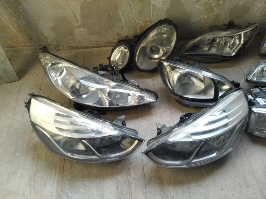 Продавам фарове и стопове