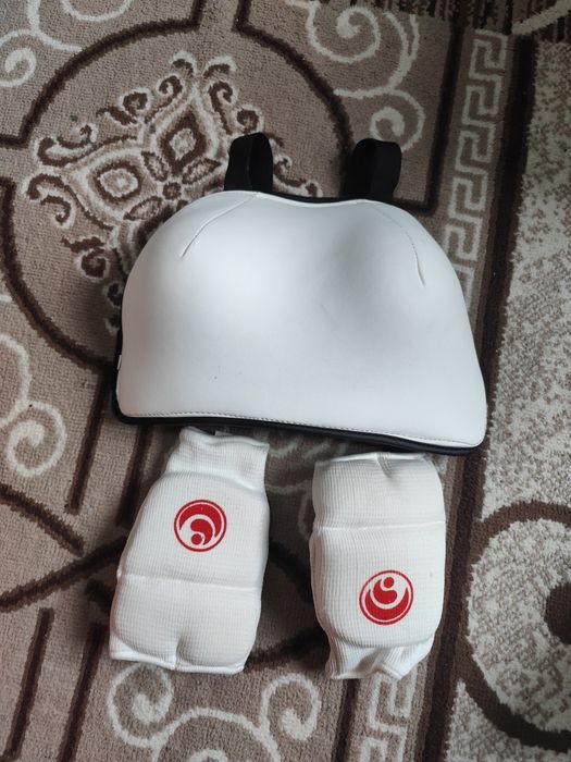 Продам щитки для карате