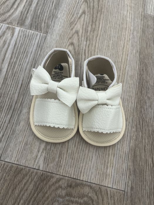 Продам сандалики 12 см