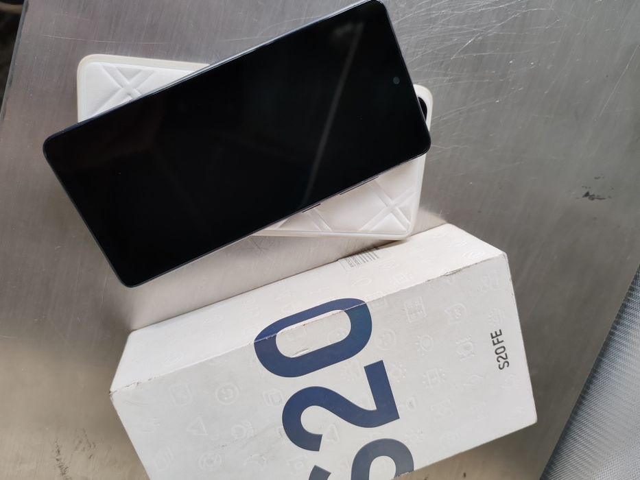 Samsung GALAXY S20 fe