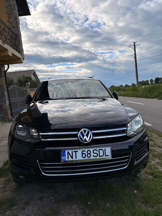 VOLKSWAGEN Touareg 2012