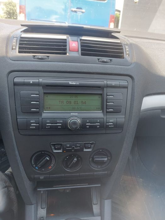 Casetofon skoda 2