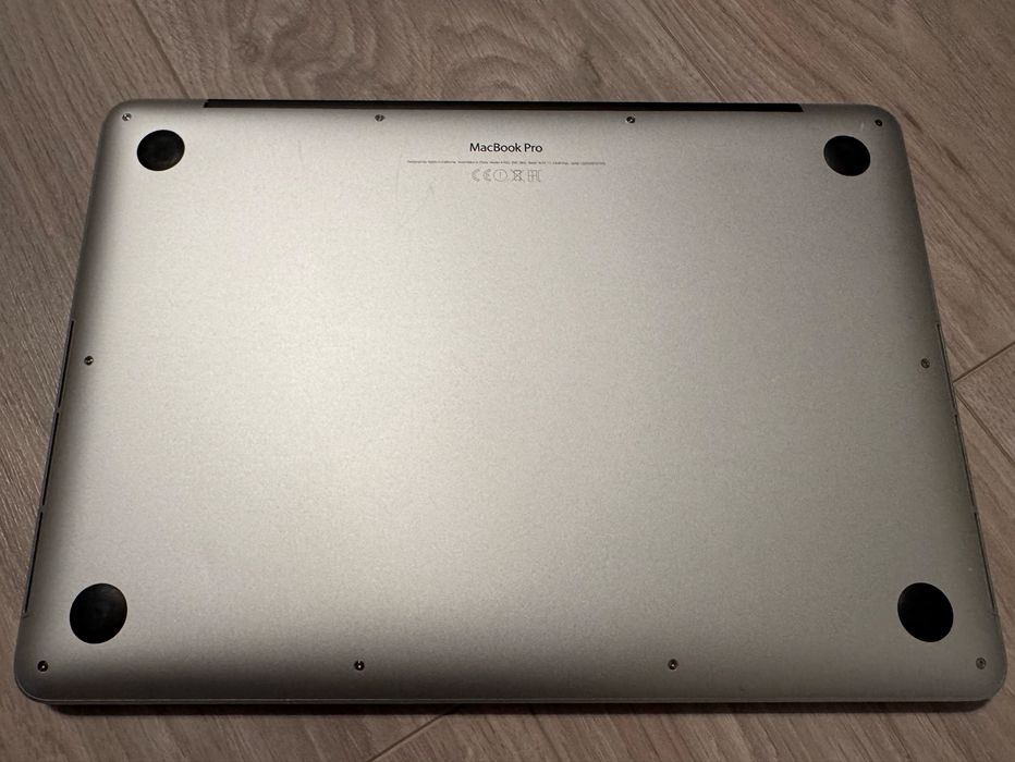 Apple MacBook Pro (Retina, 13-inch, 2015)