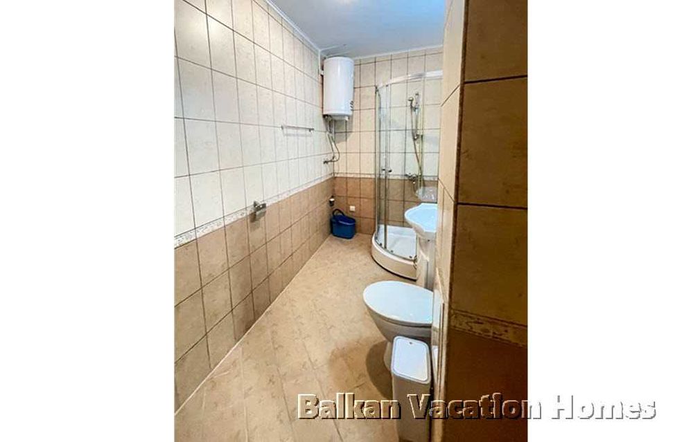 Продава се Тристаен апартамент в Бяла - 124 кв.м за 494 €/кв.м - Снимка #17