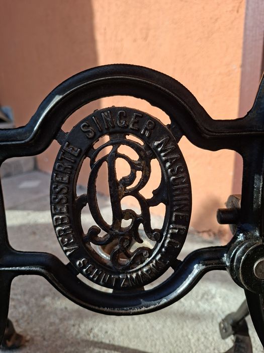 Vand masina de cusut Sincer.