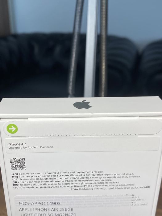 iPhone 17 Air, 256 GB, Light Gold/ Sky Blue, Sigilat, Cod produs: 5490/ 4313