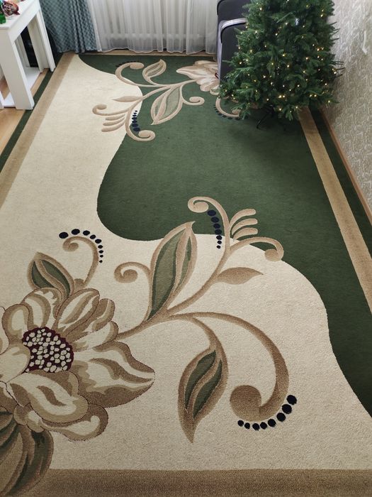 Продаю ковры б/у, после хим. чистки