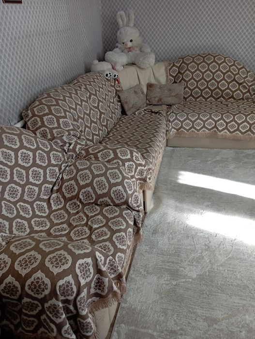 Угловой диван с креслом - 150 тысяч