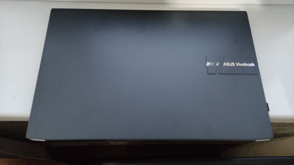 Ноутбук Asus в отличном состоянии.