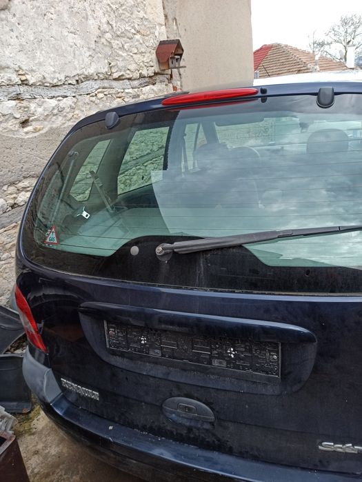 Рено Меган Сценик