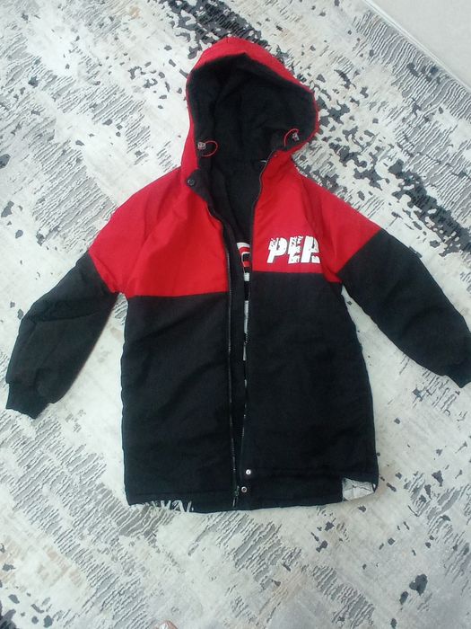 Продам куртку на подростка