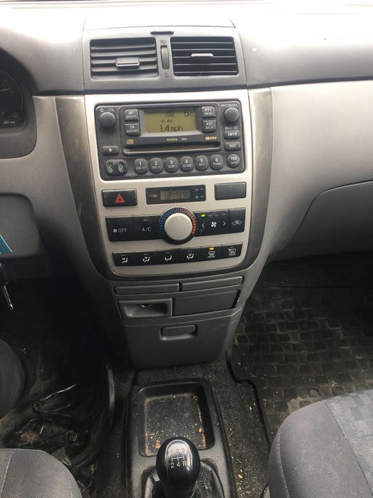 Тойота Авенсис Версо / Toyota Avensis Verso 2.0D 116hp 2002g НА ЧАСТИ!