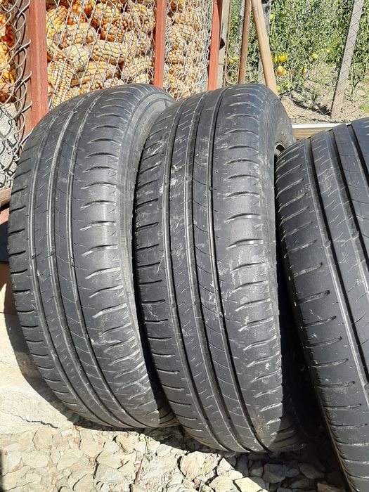 Anvelope auto de vara