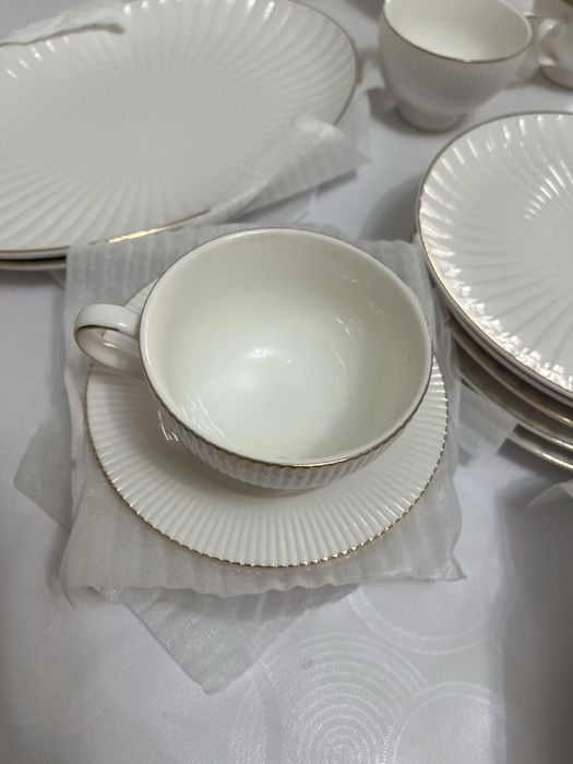 Столовый сервиз на 12 персон