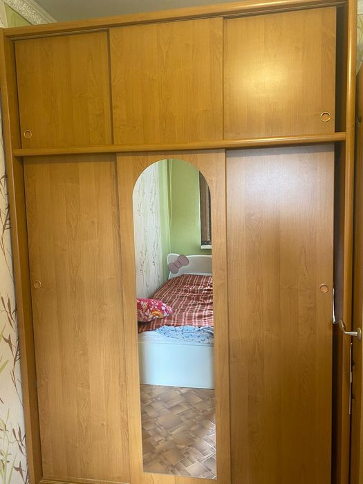 Продается Шифоньер недорого