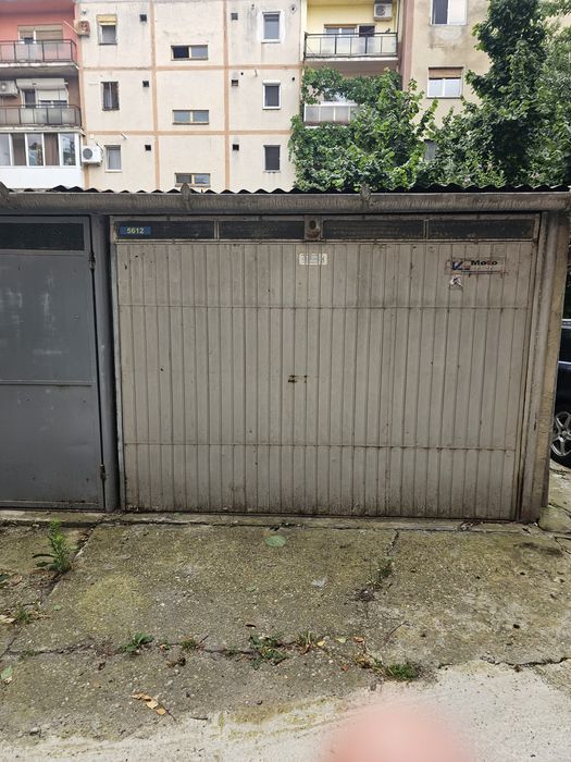 Vând închiriez garaj str.Praporgescu nr.32