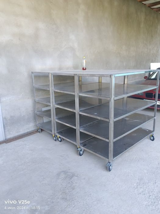 Тележка для развозка сыра