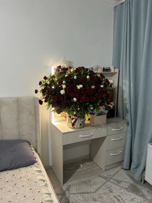 Цветы свежие розы