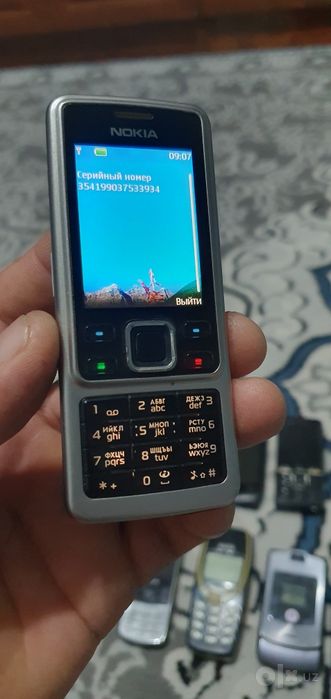 Telefonlar sotiladi