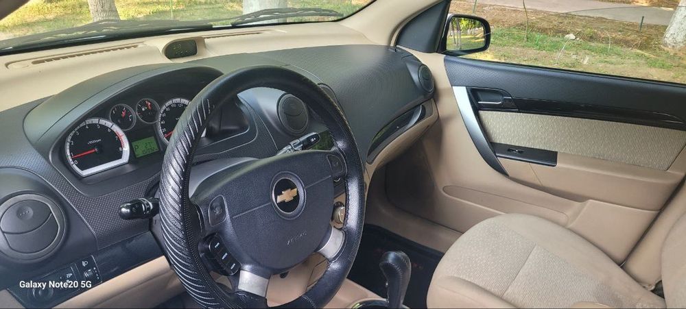 Chevrolet Nexia 3 (avtomat)