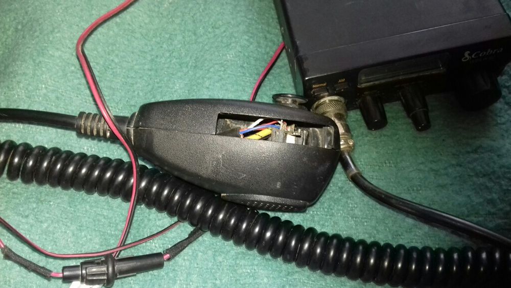 Statie emisie-receptie CB COBRA 19DXIVEU-fara antena,lipsa  buton