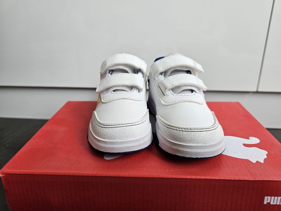 Маратонки Adidas 24 номер