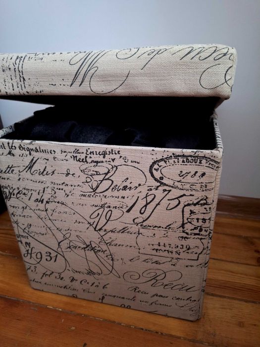 Пуфик-коробка складной.