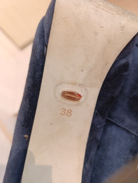 Туфли замша на каблуке