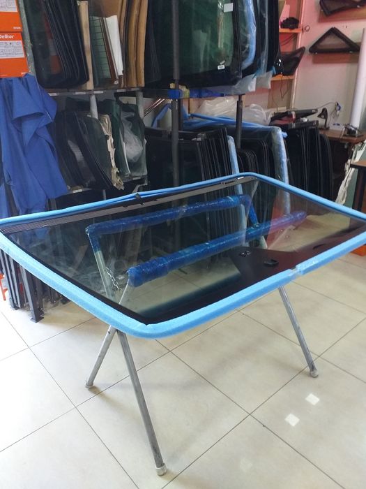 Передний лобовой автостекла на Трейблейзер