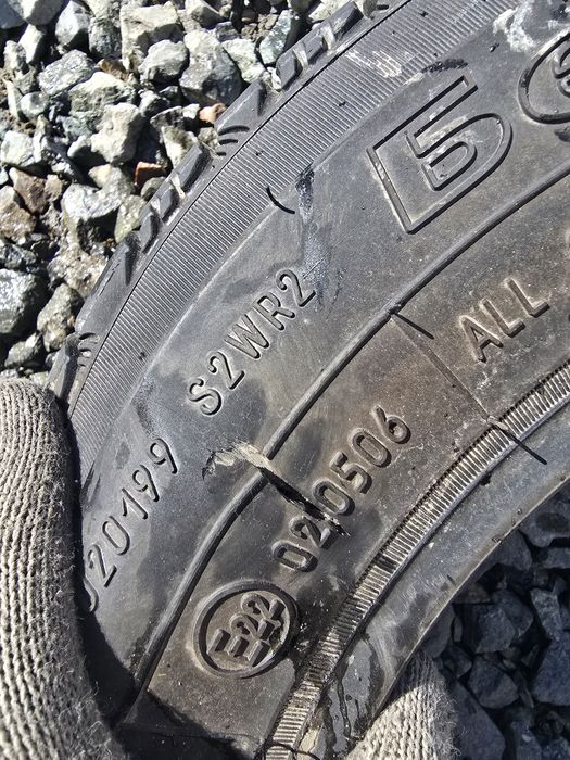 Продам шину в хорошем состоянии