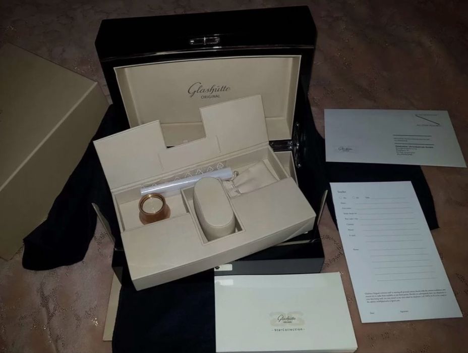 Золотые часы Glashutte PanoMaticLunarXL