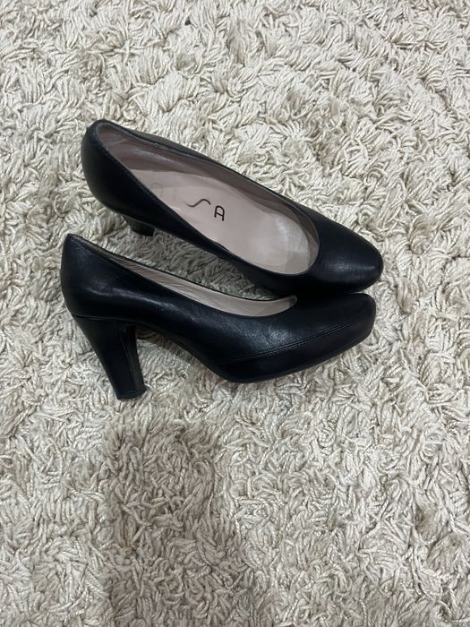 Pantofi Unisa din piele, marimea 38