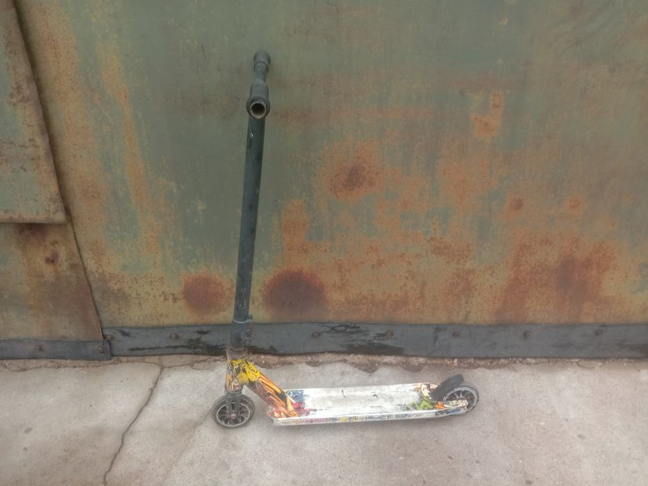 Продам трюковой самокат