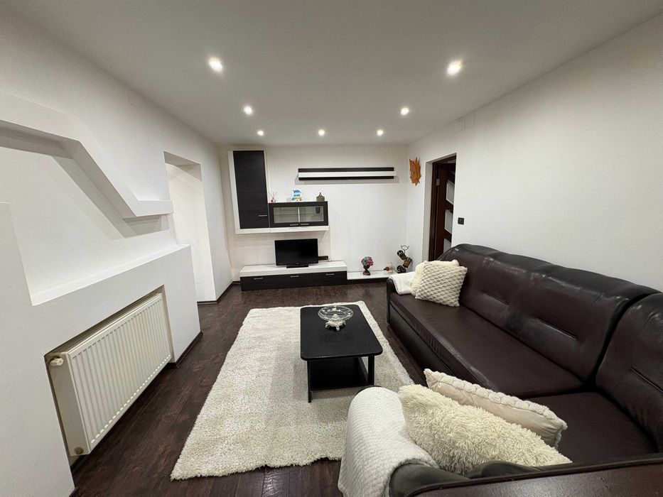 Inchiriez apartament 3 camere