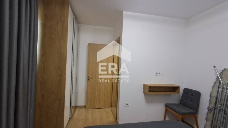 Двустаен обзаведен апартамент за продажба, със собствен двор/веранда,