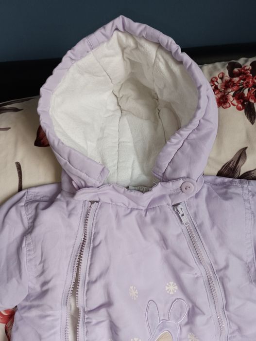 Бебешко лилаво космонавтче за момиченце.