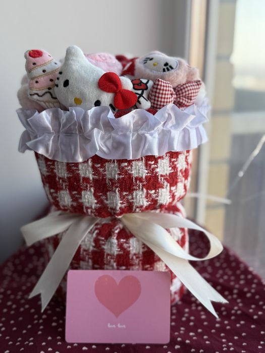 Букет из игрушек. Подарок для девочки