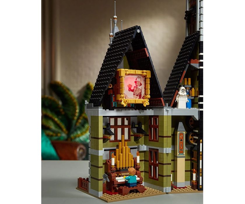 LEGO 10273 Creator Expert 10273 - Къщата на духовете