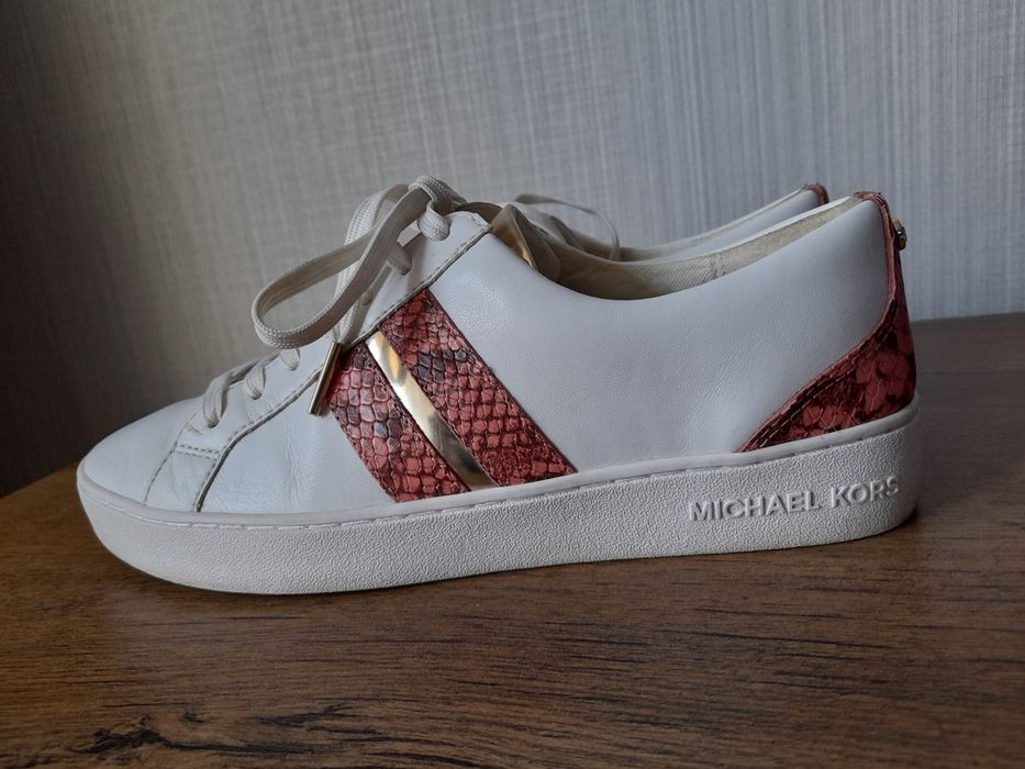 MICHAEL KORS дамски обувки 38 номер.