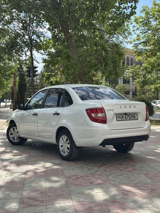 Лада гранта сатилади
