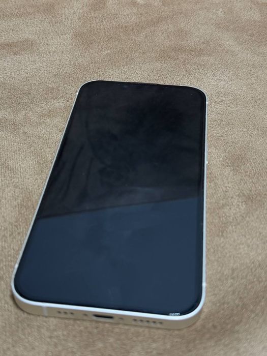 Продам iphone 13