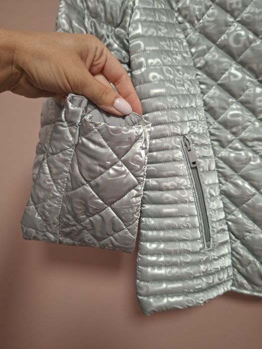 Яке на Guess женско