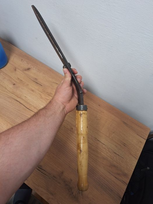 Foarfecă de grădină pt. tuns gardul viu