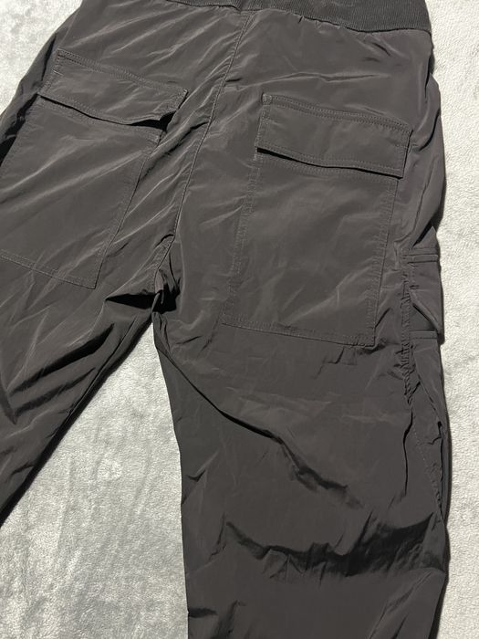 Pantaloni Made By Society