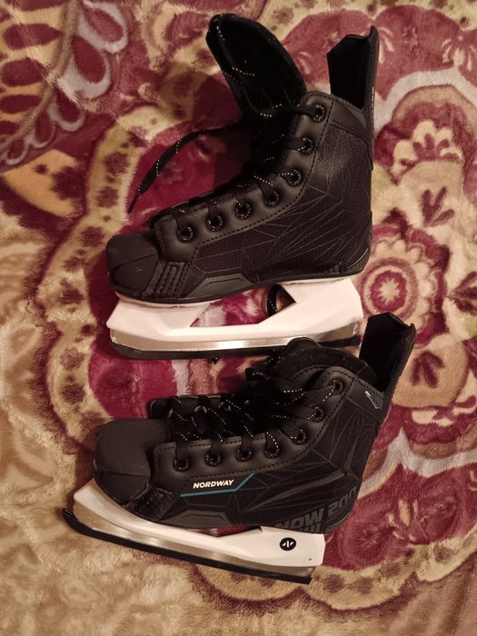 Продам коньки 34 размер