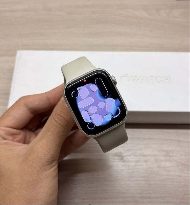 Apple Watch 8 45mm 90%