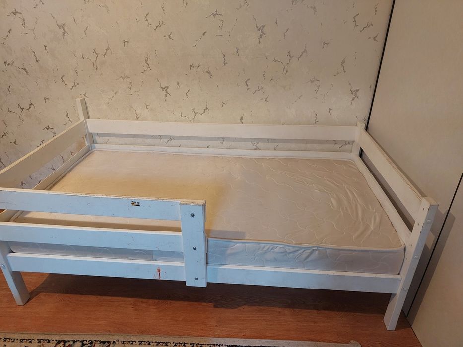 Продам кровать б/у