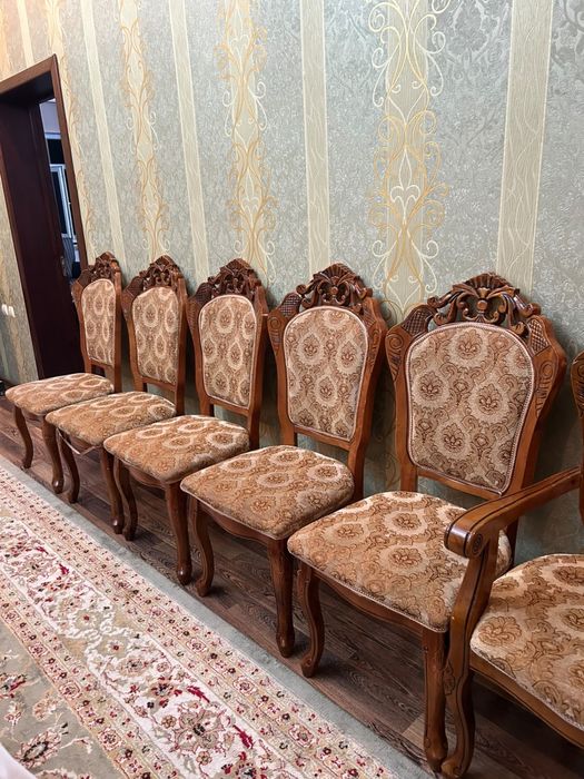 Стулья для зала и гостинной