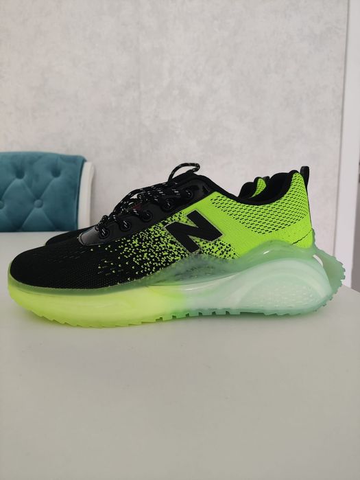 Кроссовки летние